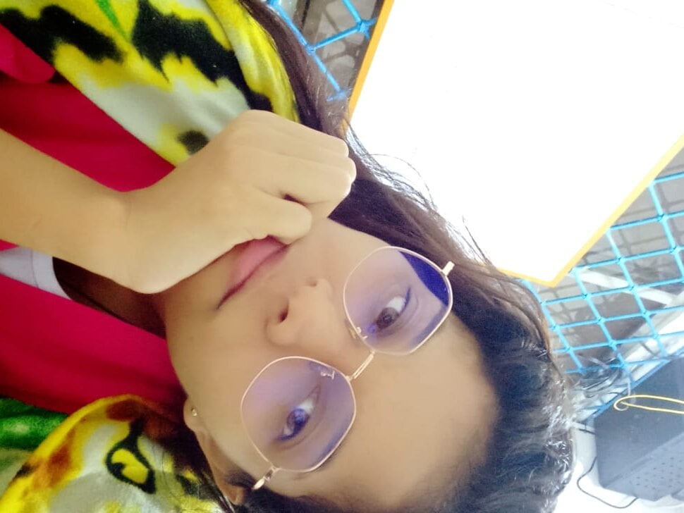 Carolina_02 Chat XXX offline