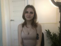 EmiIyWay's Offline XXX Chat