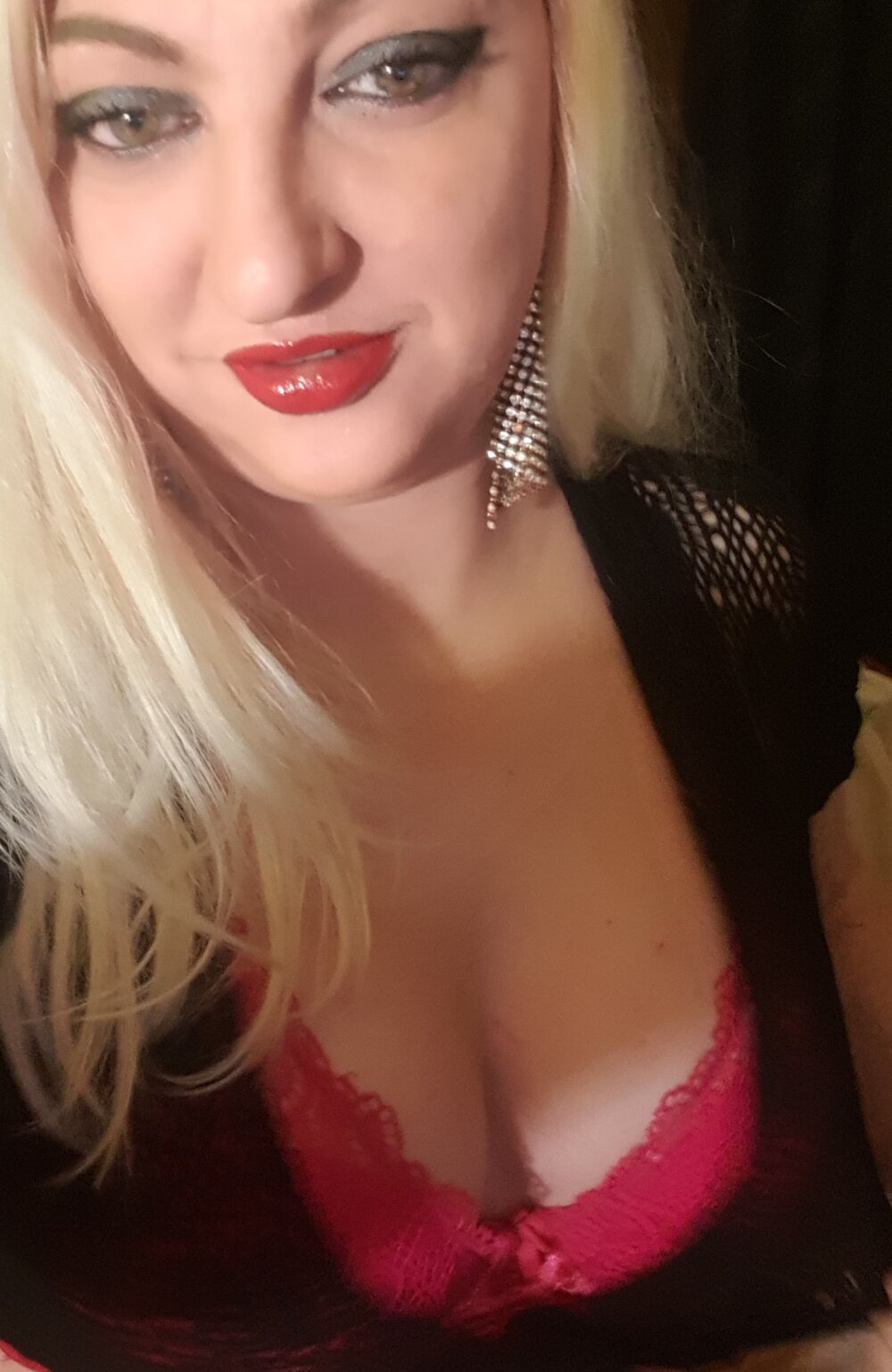 Nadia_kitty35's Offline XXX Chat