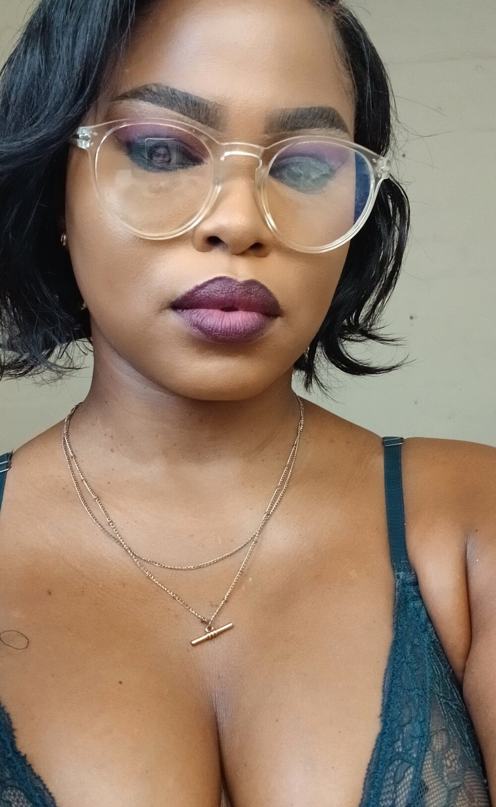 watchgirlcam.com your_sadeh livesex profile in curvy cams