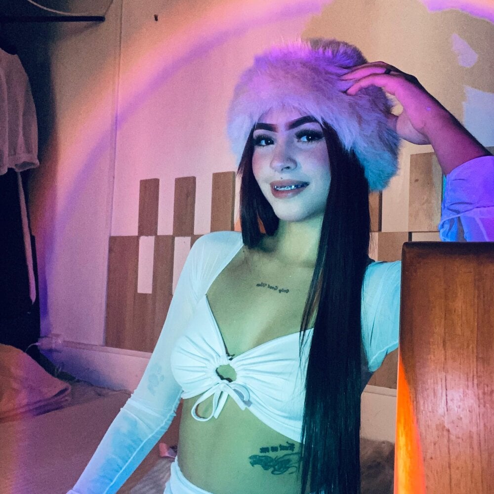 sararodrigueez from stripchat