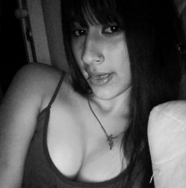 stripchat valenn_sweet webcam profile pic via iluvcams.com