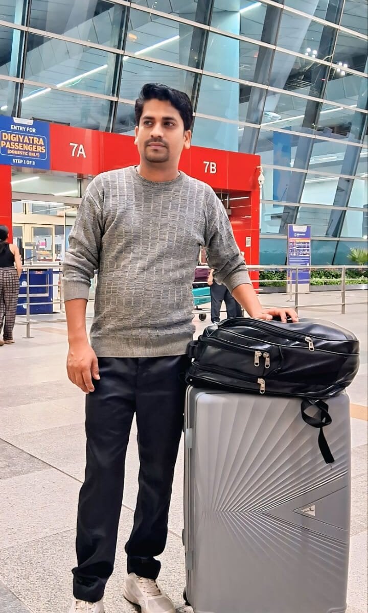 Raj_Delhi_ profile