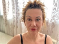MilfJanneta's Offline Chat Room