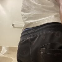 Mr_pleasurekream5's Offline Chat Room