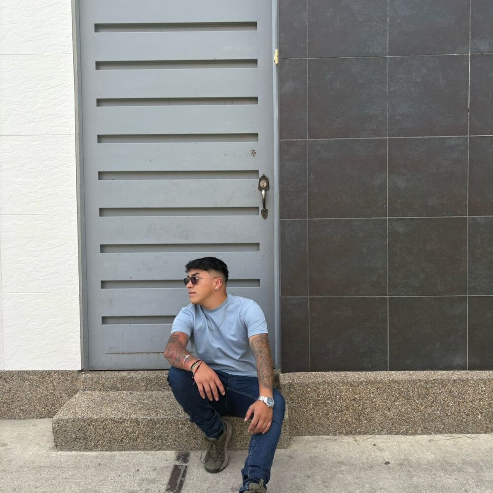 eithanfuckboys from stripchat