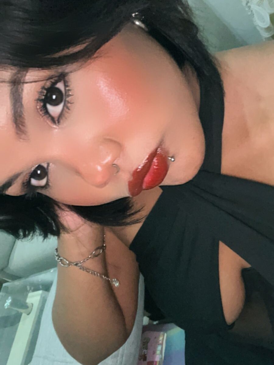 watchgirlcam.com soley_19 livesex profile in latin cams