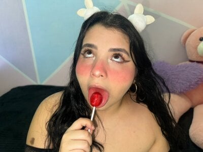 chloe_sebas_mds - selfsucking