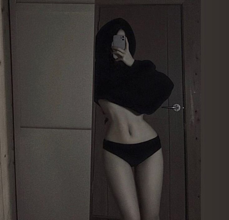 charlie_bonsie's Offline XXX Chat