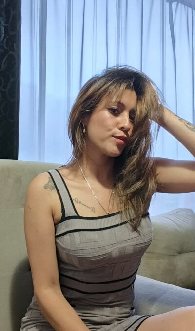 Agatha_Honey8