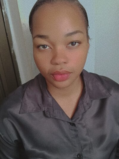 EbonyCurvaceous1 profile