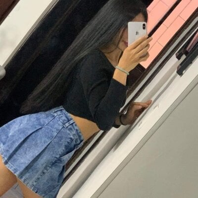 Aprildreams19 Female Deepthroat Striptease Webcam