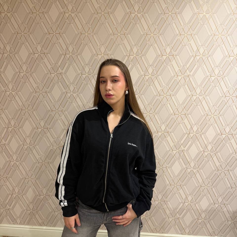 stripchat ariabloombrerg webcam profile pic via livesextrans.com