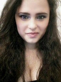 SandraLoveCum's Offline Chat Room