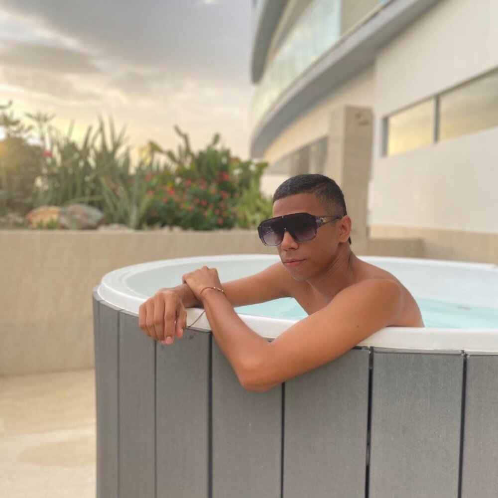 Black_latino_01 Cam Model: Free Live Sex Show & Chat | Stripchat