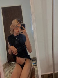 simonbane01's webcam live show