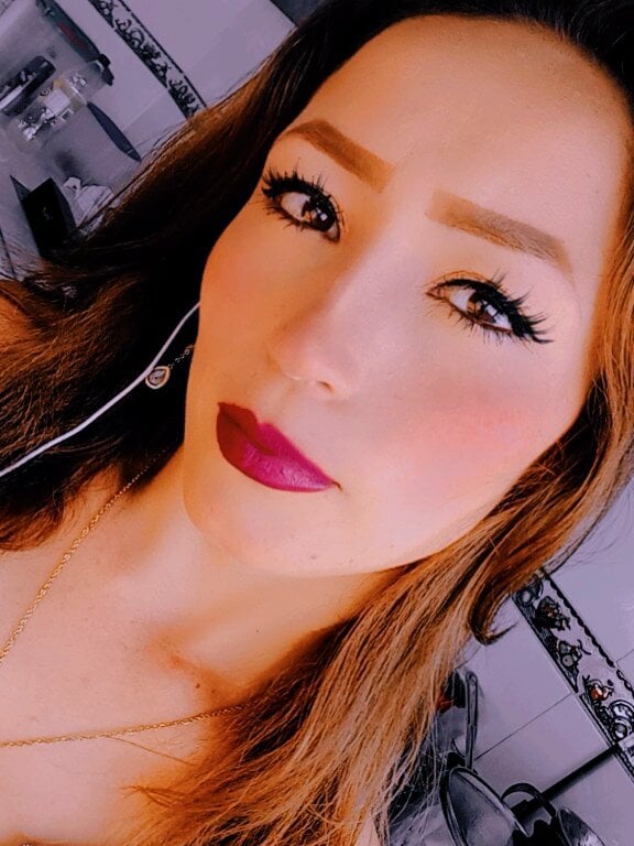 Sara-Guzman1 profile
