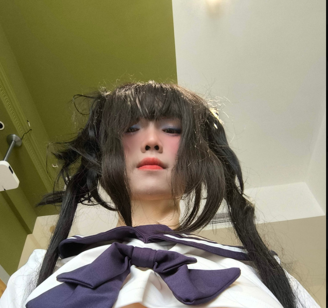 yiyiloli's Offline XXX Chat