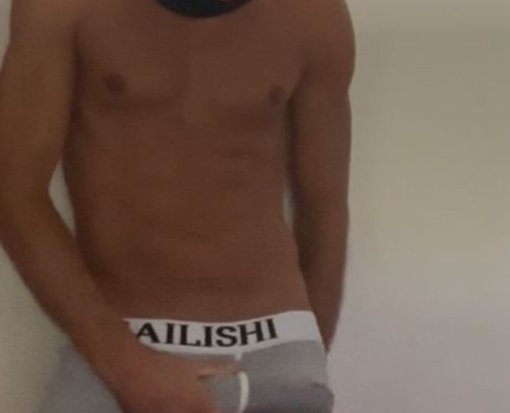 cock4you86's Offline XXX Chat