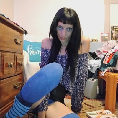 whitetrashdirtyslut Live Cam on StripChat