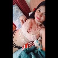 Bambi_28's Offline Chat Room