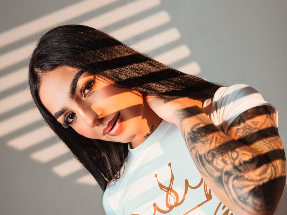 Romyvega_ profile