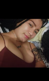 ZoeLinda69's Offline Chat Room