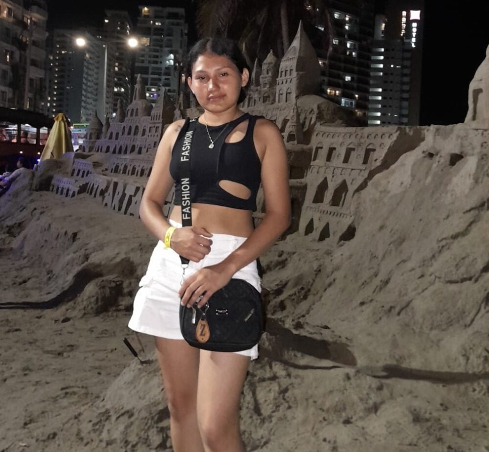 Nathalia_LatinGirl profile