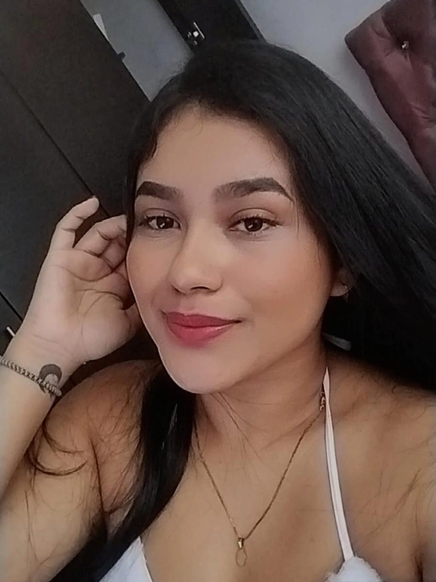 sami-queen from stripchat