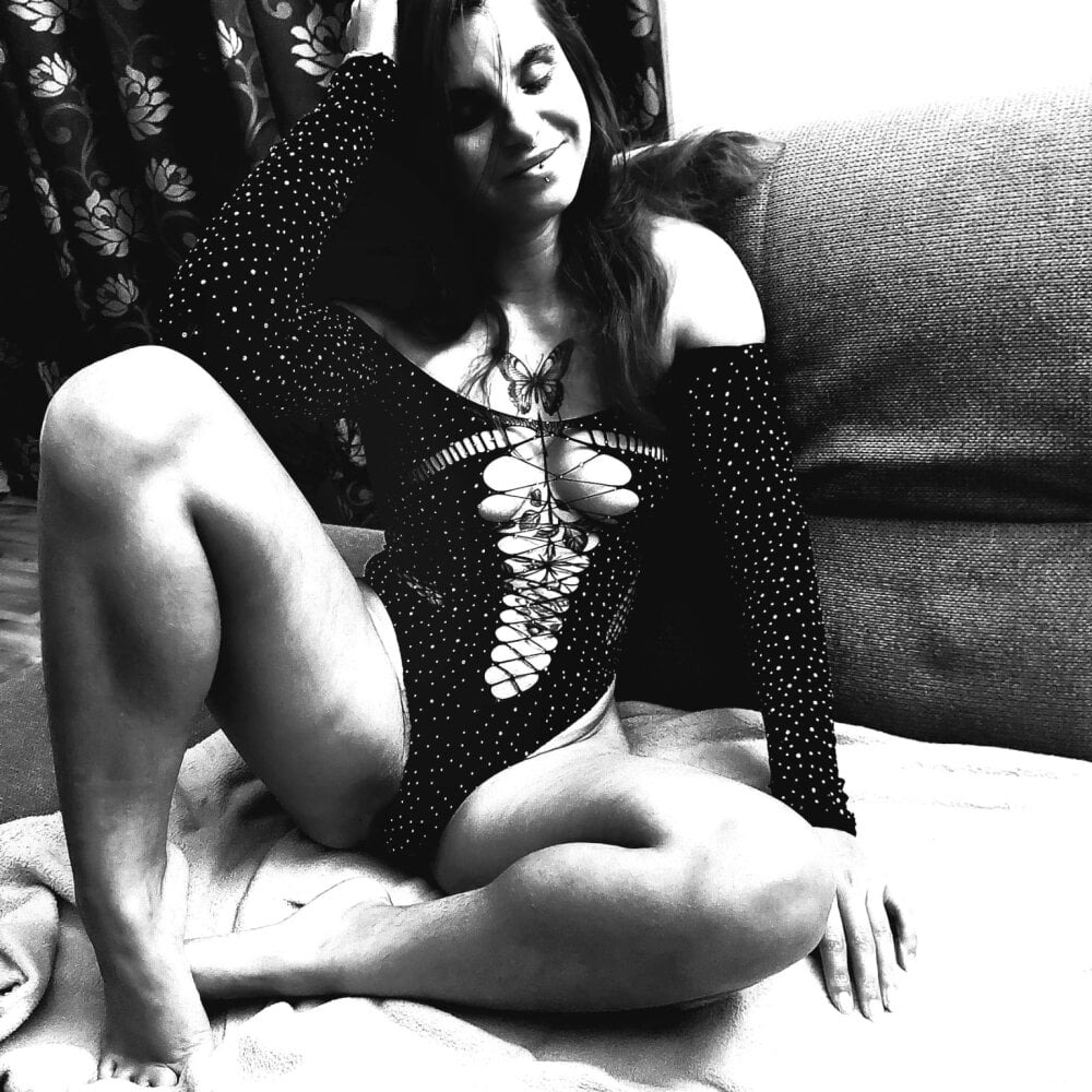 cheapadultsexcams.com brutecia2002 livesex profile in usa-originally-from-australia cams