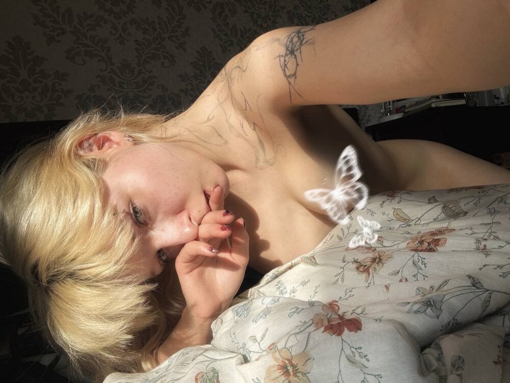 iluvcams.com yourlileve livesex profile in thin cams