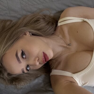 _Spring_Day_ on StripChat