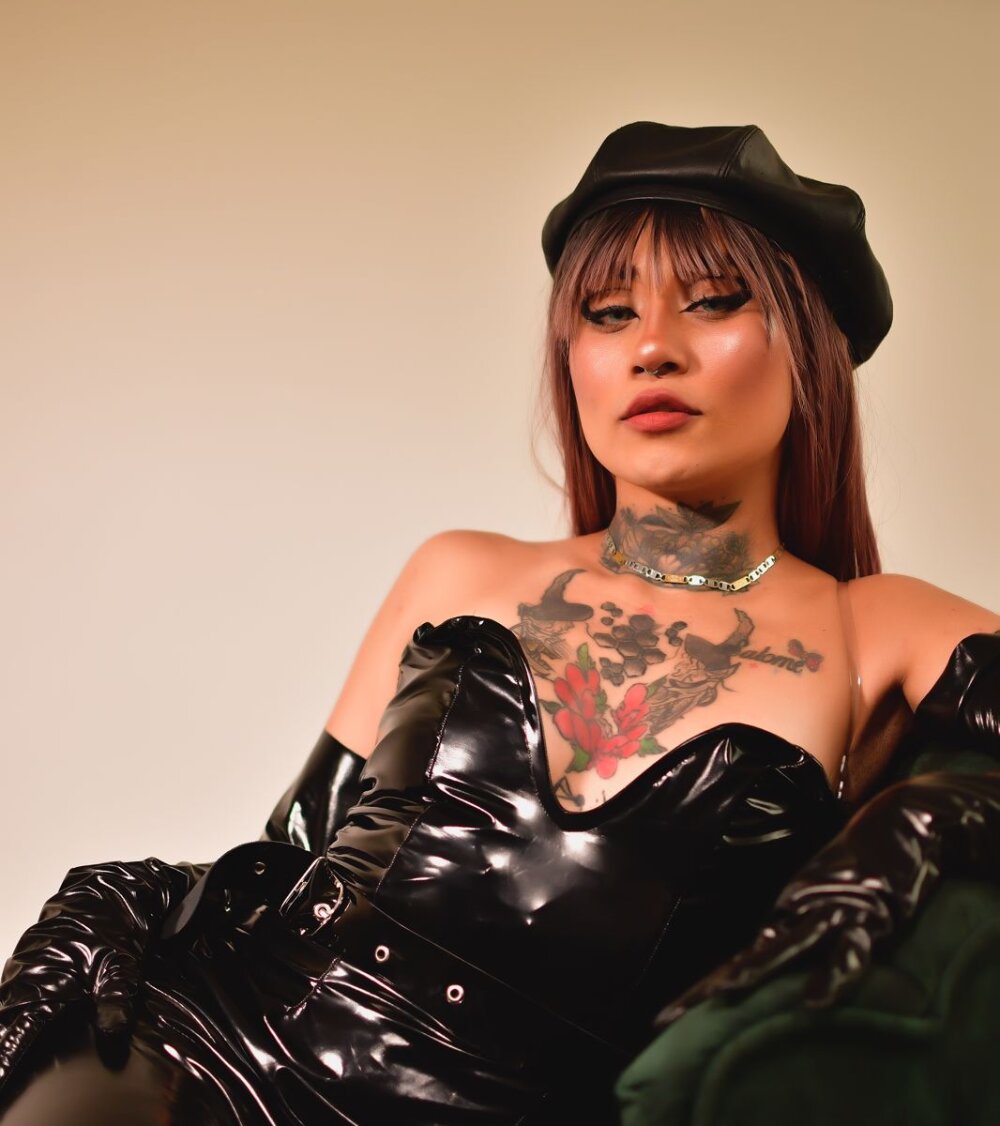 _Agata_Lee profile