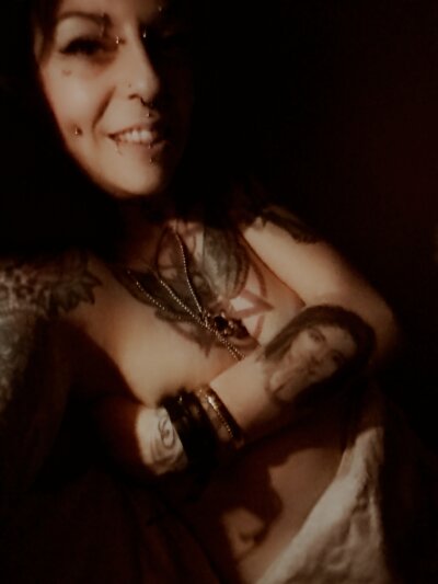 Horny_Gothgirl