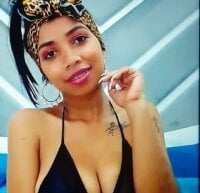 Jazmin_18_'s webcam live show