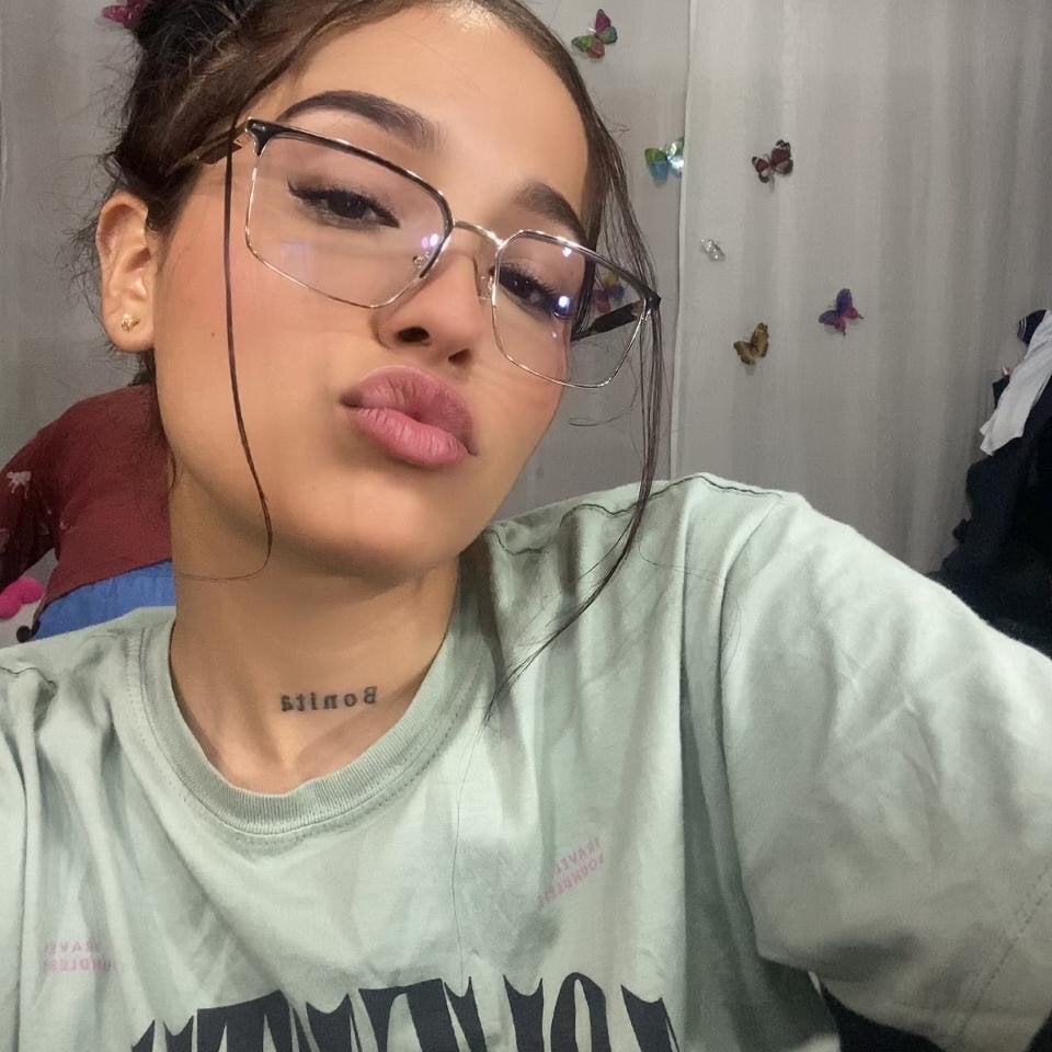 pornos.live salormon livesex profile in the-confused-room cams