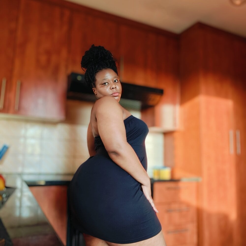 Desiree-jones226's Offline XXX Chat