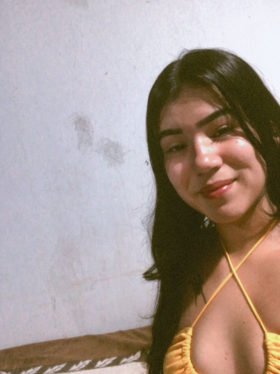 xxx-topcamgirls.com deby_03 livesex profile in hairy cams