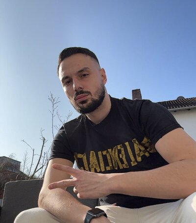 Yourdreamboy17 Male Beardy Naked Webcam