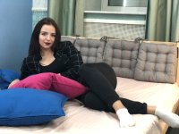 BarbieCruz's Offline Chat Room