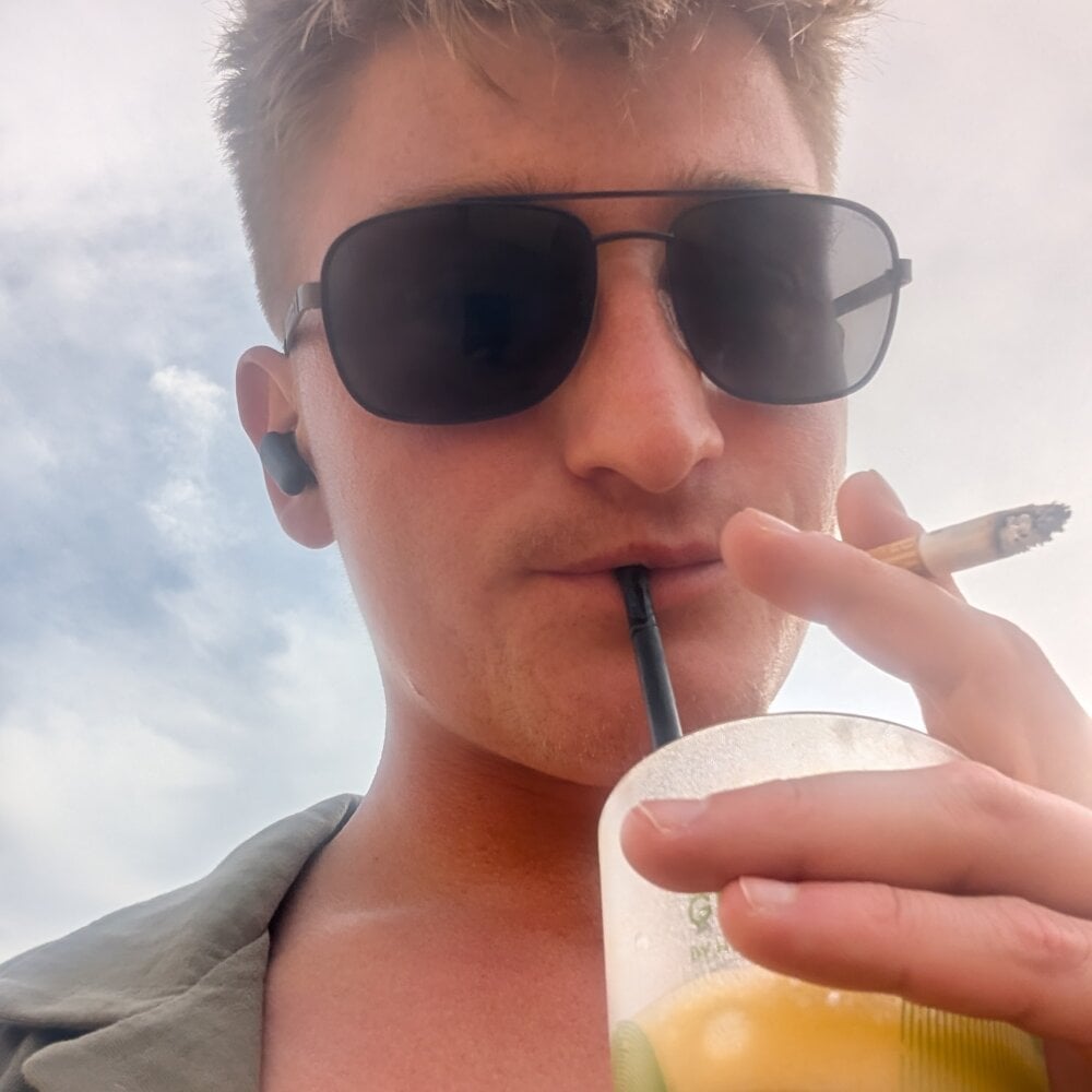 Matt_98 offline XXX-chat