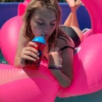 LauraFlanders' Offline Chat Room