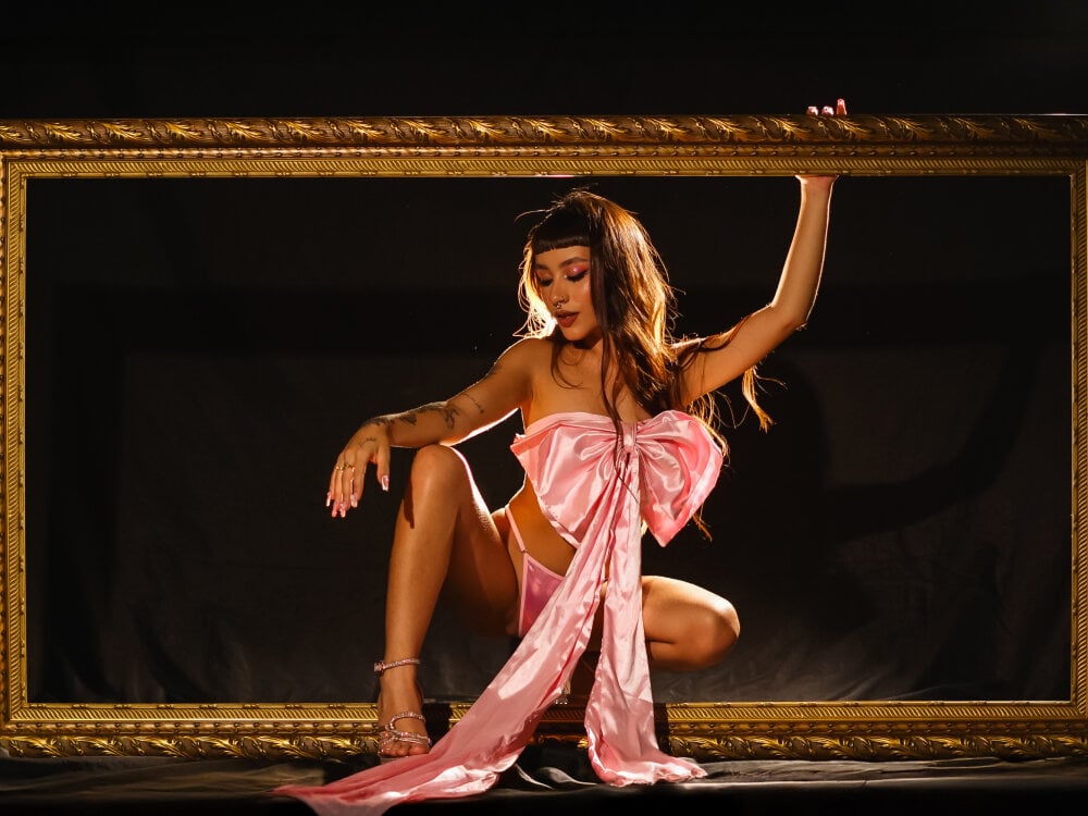 دردشة candy__monroe الجنسية دون اتصال