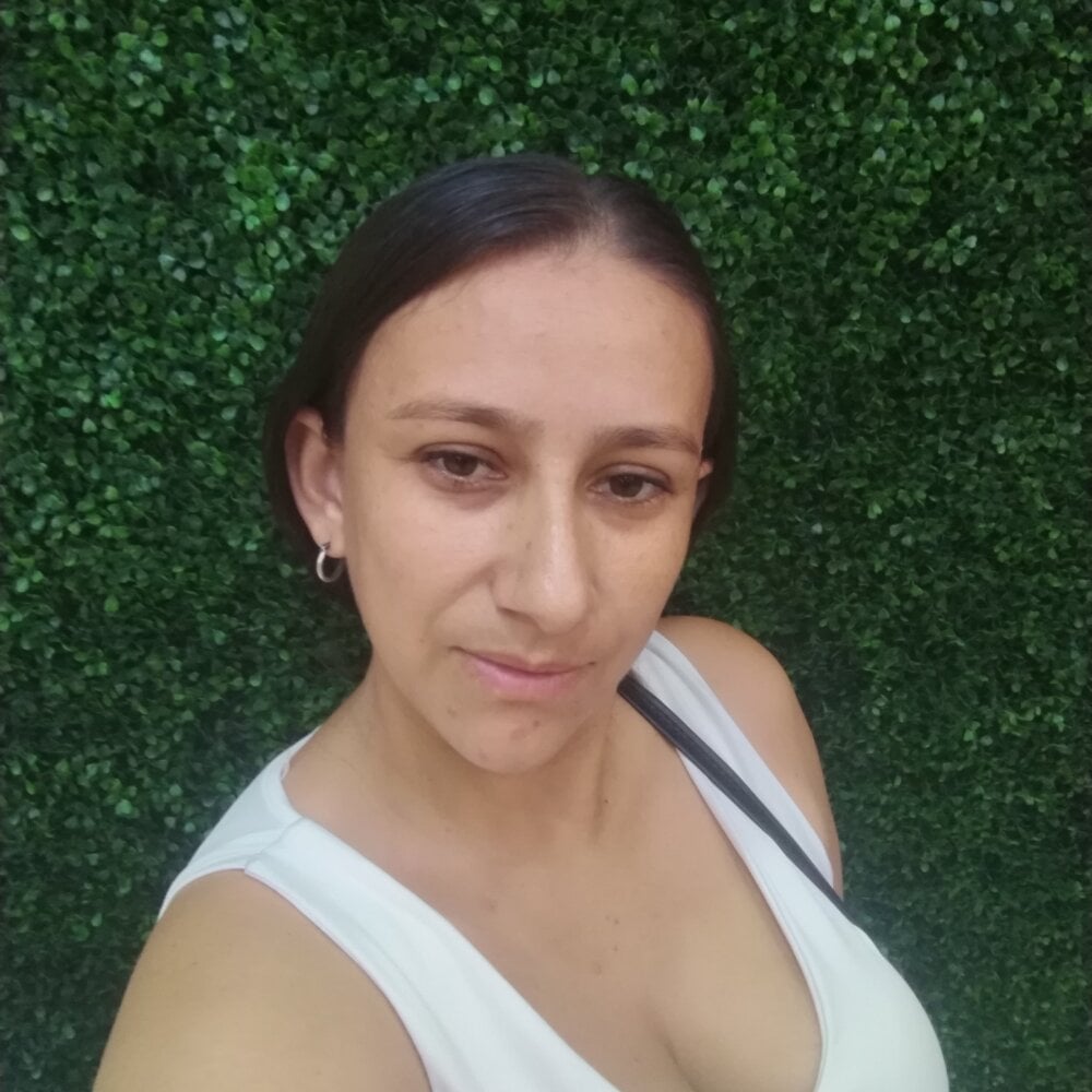 xxx-topcamgirls.com andry-19 livesex profile in land-of-good-girls cams