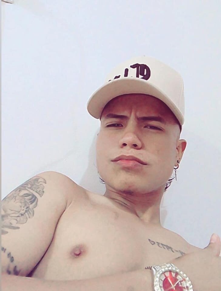 Chatroom XXX hors ligne de Nikoll_couple