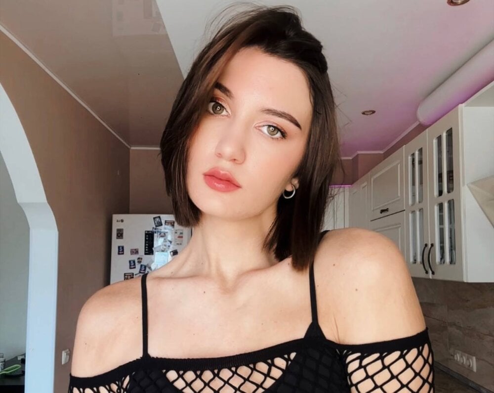 onaircams.com nicoleeverly livesex profile in spanish cams