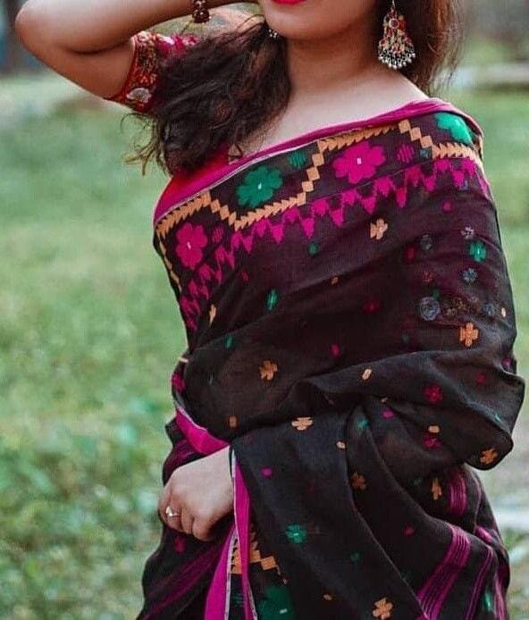 Desi_Mallika