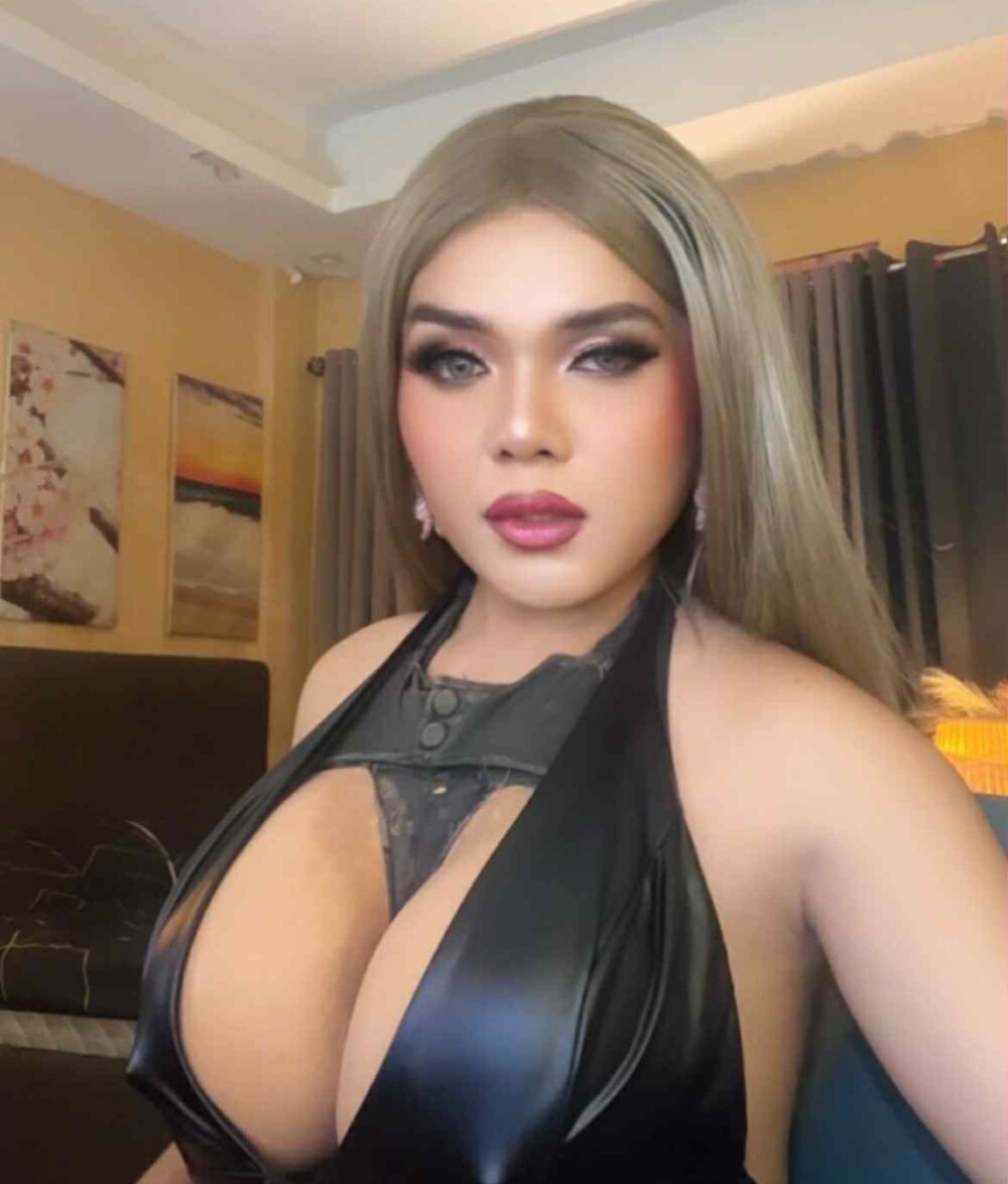 xjuicycocktransx from stripchat