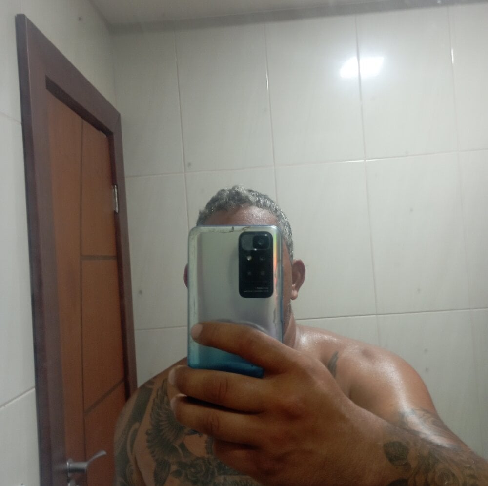 carioca-putao85 Offline XXX-Chat