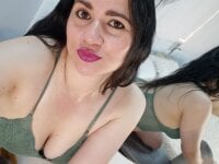 Cataleya_bloom's Offline Chat Room